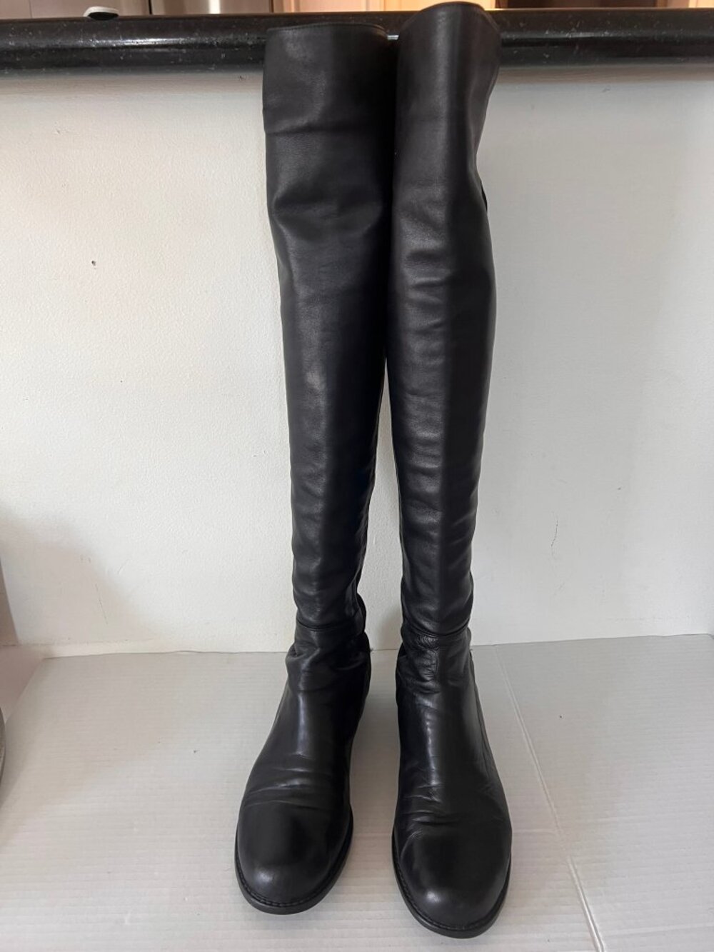 USED STUART WEITZMAN 50/50 OVER THE KNEE BOOTS SIZE 8.5